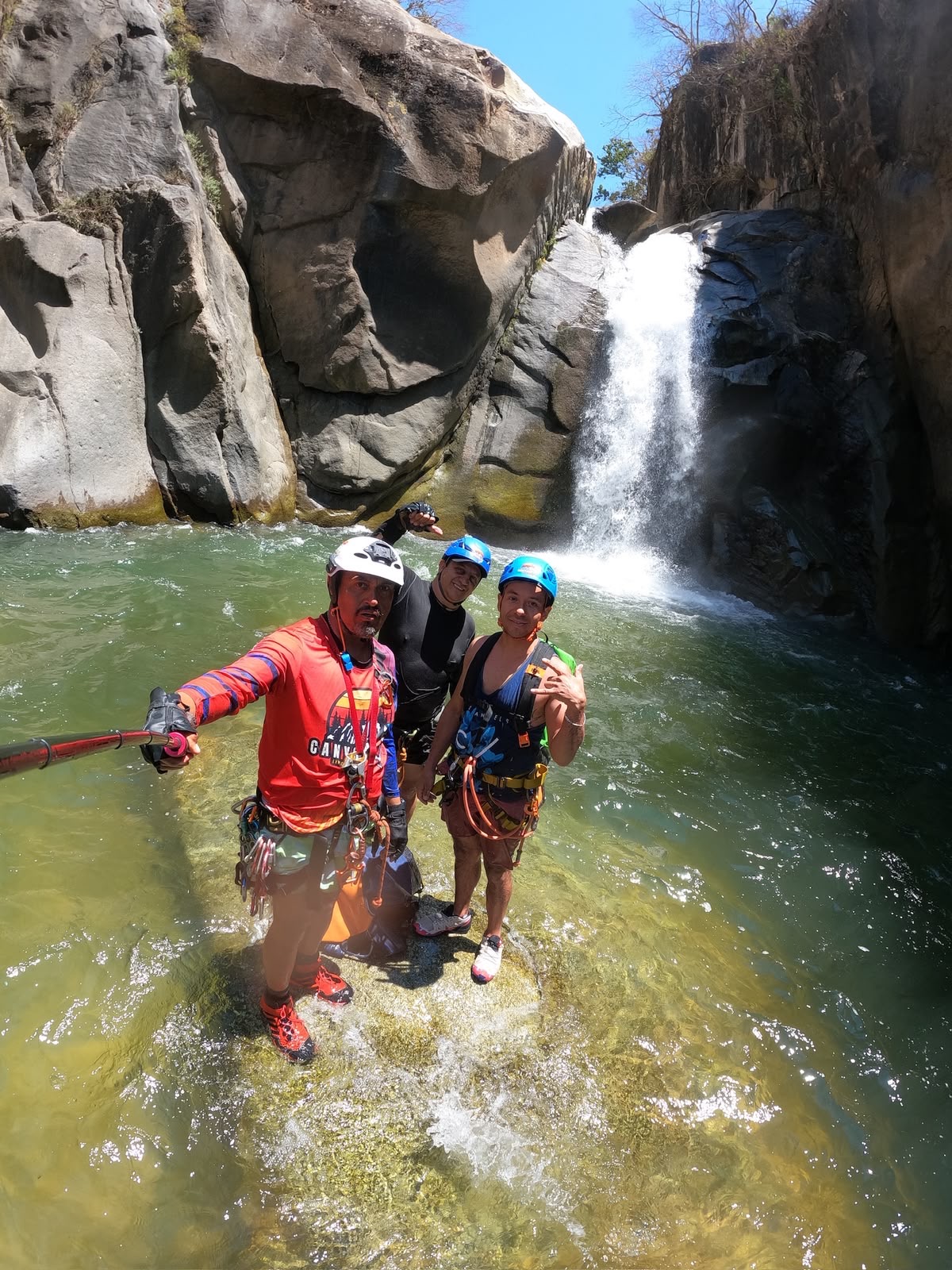 Canyoning and rappelling in Pilotas, Puerto Vallarta (photo 1)