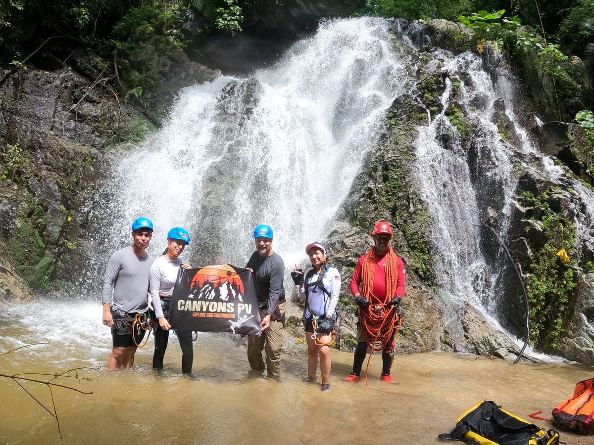 Canyoning and rappelling in Barranca Honda, Puerto Vallarta (photo 2)