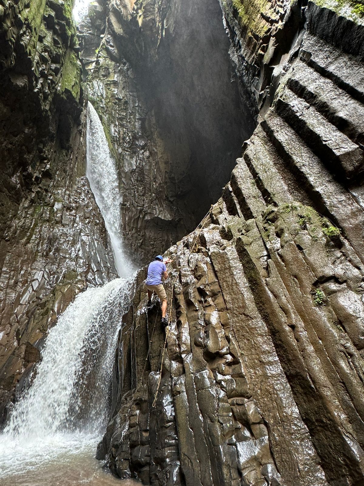 Canyoning and rappelling in La Hermita, Puerto Vallarta (photo 3)